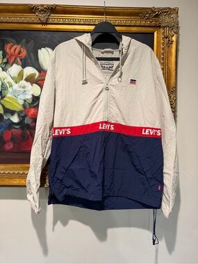 Vintage Levi's Cream and Navy Half-Zip Windbreaker with Red Logo Band